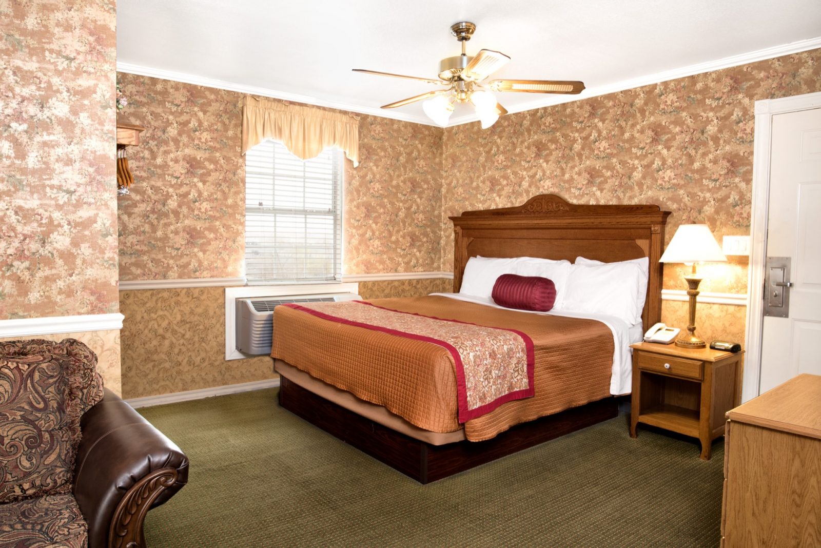 Gazebo Inn in Branson, MO - 500 reviews, price from $50 | Planet of Hotels